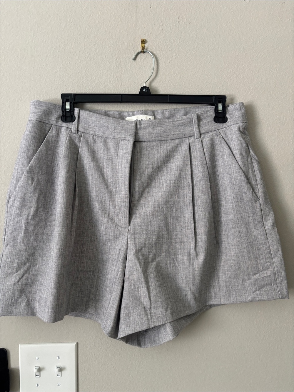 Abercrombie & Fitch Light Gray Tailored High-Rise Shorts Curve Love